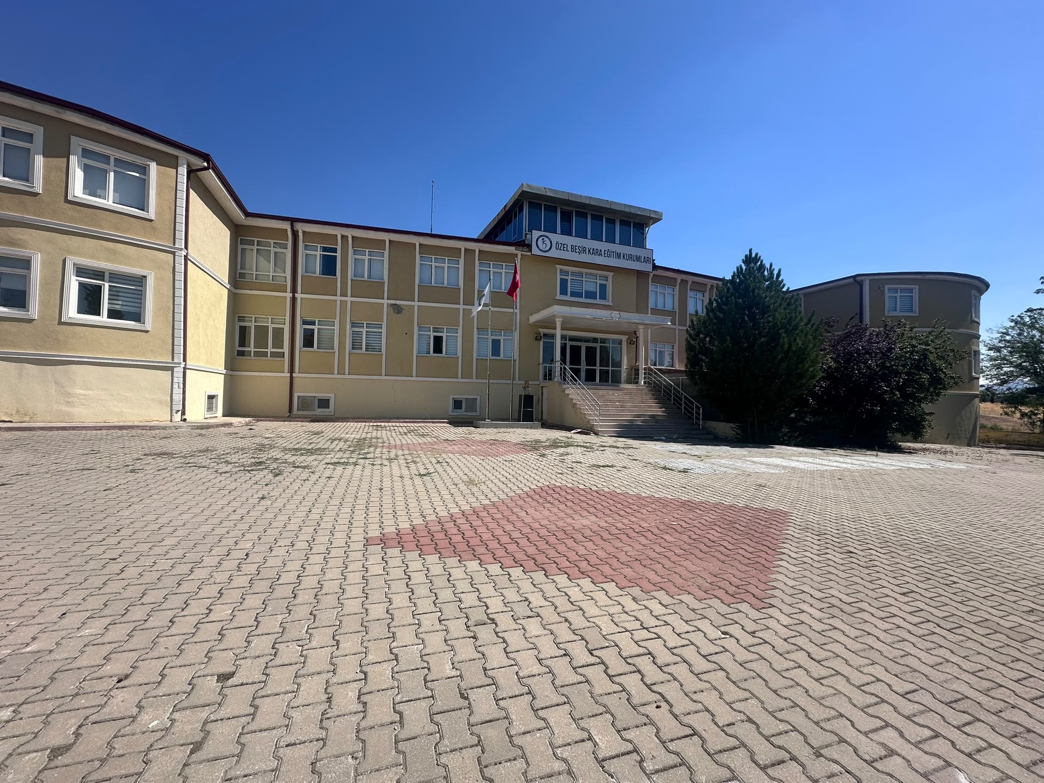 Kurumumuzdan Kareler